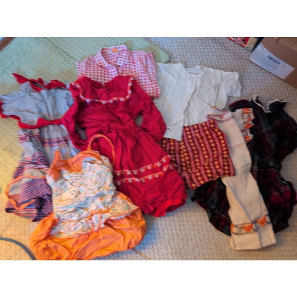 Junior German Trend Setters - Vintage Variety Of Foreign Finds & Attire w/ Attitude & Sass