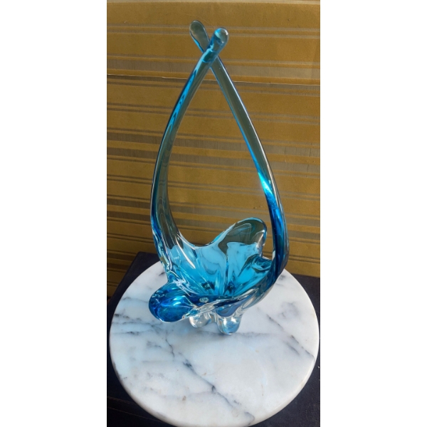 Mid Century Aqua Chalet Art Glass 15T