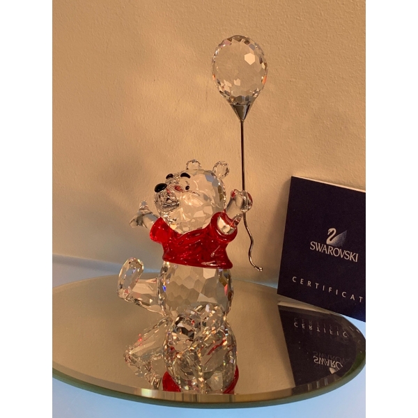 Swarovski Crystal Winnie The Pooh w/ Balloon