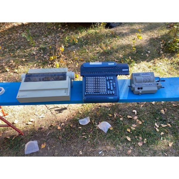 Apple ImageWriter II Dot Matrix Printer