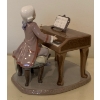 Image 3 : LLADRO Porcelain Young Mozart on The Ivory Keys 6.5T