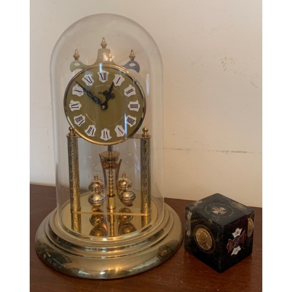 Heirloom Anniversary Clock 11T w/ Resin Paper Weight 