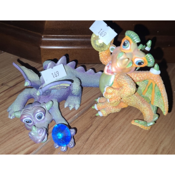 "Mood Dragons": Sneaky and Flirty