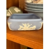 Image 2 : Iconic Wedgewood Jasperware & More 