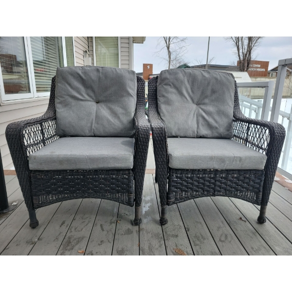 Twin Wicker Patio Loungers 33x34x31