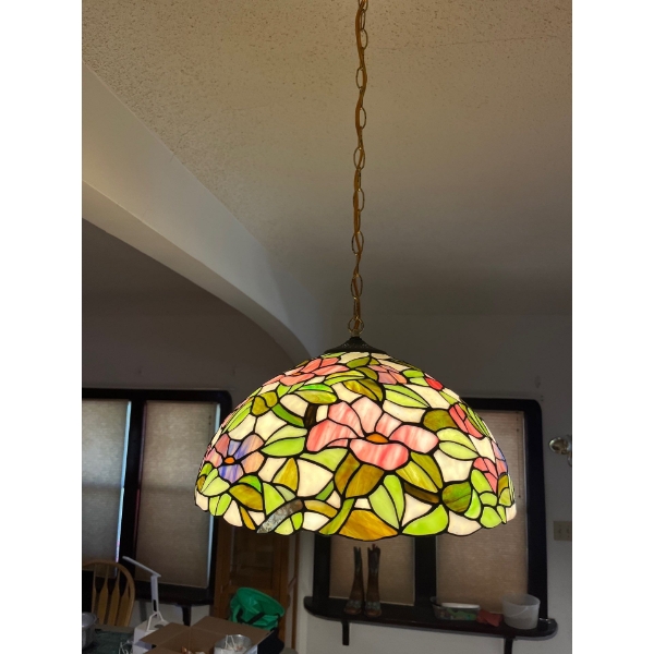 Tiffany style stained glass lights lampshade. .