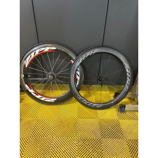 ZIPP Front & Back Carbon Fibre Triathlon Wheels Retail Value was$2800 These are in Amazing Condition