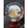 Image 1 : Wang Xisan Ji School Reverse Painting of a Tiger Crystal Globe