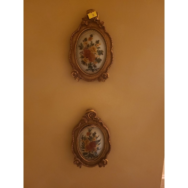 Set of 2 Framed Flower Paintings (7 L, 5 W)