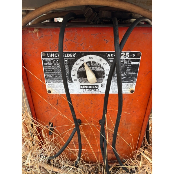 Lincoln welder 225 – S