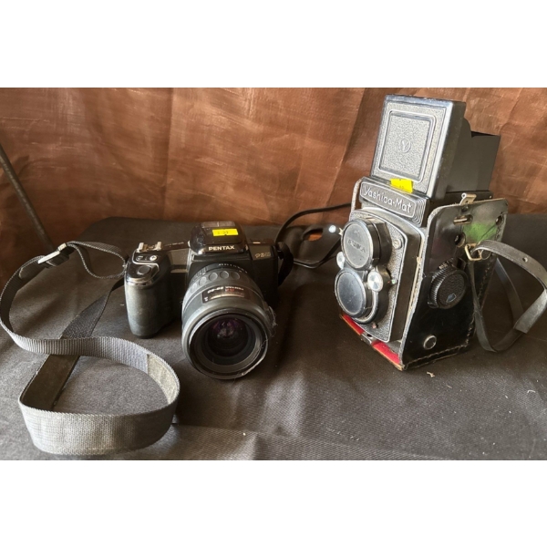 Pentaz PZ10 Camera w/ Lens & Yashica Mat Mo.2020771