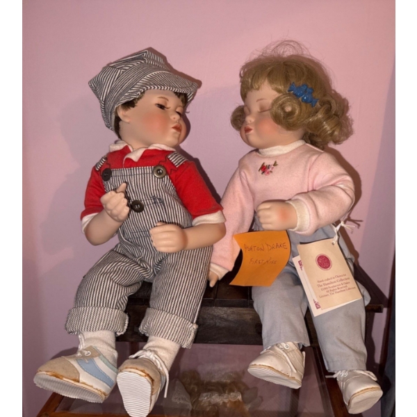 The Hamilton Collection Dolls of Boy & Girl, First Kiss, w/ Chair 