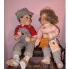 Image 1 : The Hamilton Collection Dolls of Boy & Girl, First Kiss, w/ Chair 