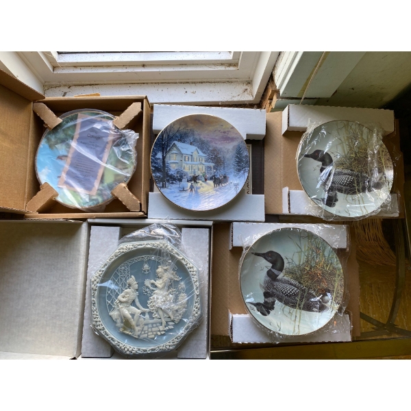 Collection of 5 Decorative Plates