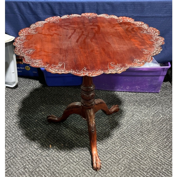 Hardwood Pie Crust Tilt Top Table
