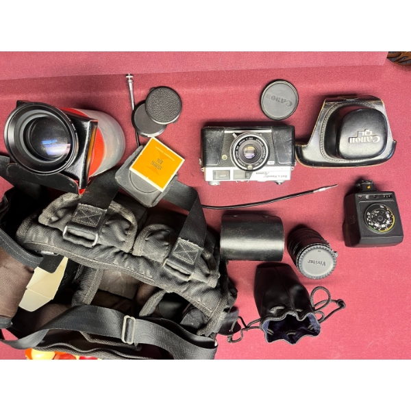 Canon Canonet QL19 rangefinder camera Lenman  50FTB flash Vicitar lens 36 mm/ 12 mm/ 20 mm & MORE