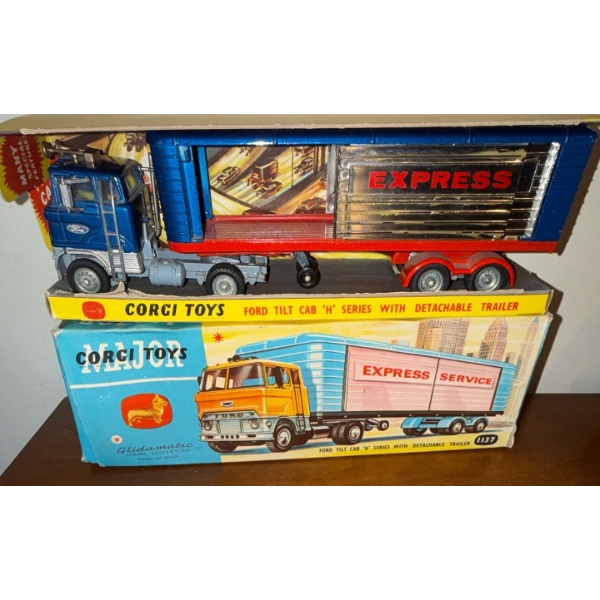 Corgo Major Toys No.1137 Ford Tilt Cab 'H' Series w/ Detachable Trailor 9.8"Long