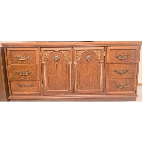 Vintage SideBoard 52x16x26