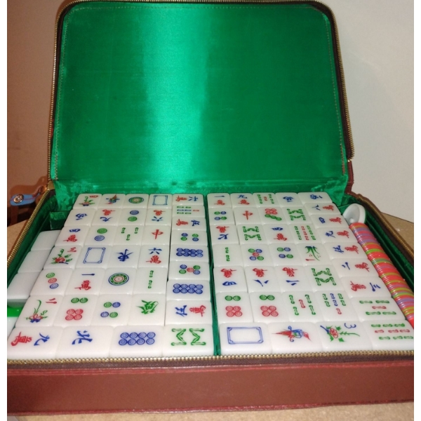 Mahjong Tile Brain Game In Hard Travel Case 