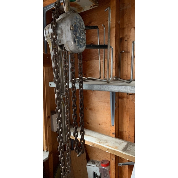 1 1/2 Ton Vintage Hoist 