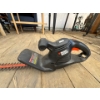 Image 2 : black and decker  16 " hedge trimmer