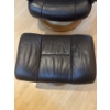Image 2 : Norwegian Leather Chair & Footrest Stressless by Ekhornes, Norway, genuine leather and teak