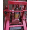 Image 5 : - Power Fist 1500 LB Hydraulic ATV Lift