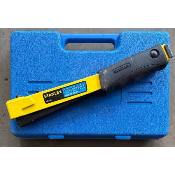 Tap & Die Set w/ Heavy Duty Stanley Construction Stapler 