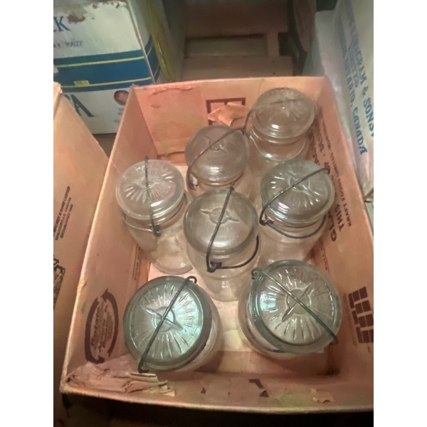  huge assortment of mason jars some are 1 quart jewel Boyd Mason Dray square Mason crown improved cr