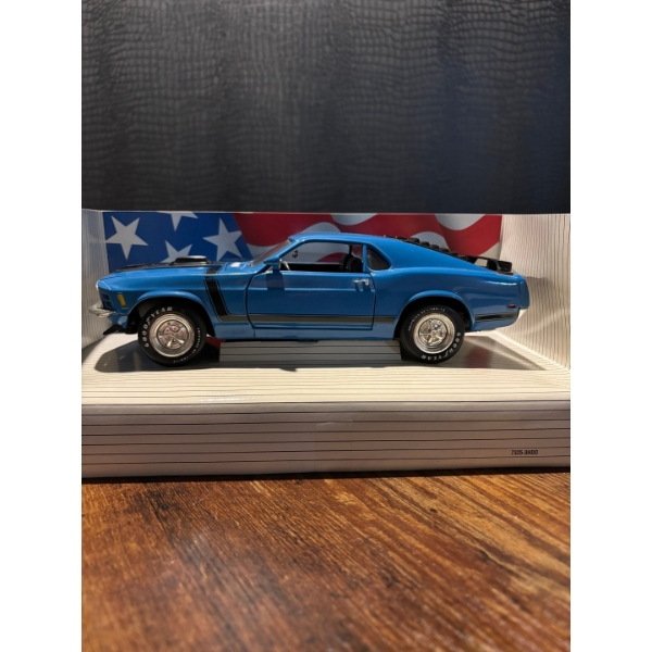 American Muscle 1970 Boss mustang with Shaker Hood Grabber Blue Collector's Edition with all origina