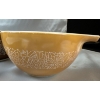 Image 5 : PYREX 'Woodland' Mixing Bowl Collection 