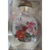 Image 1 : Wang Xisan Ji School Reverse Painting of Roses Snuff Bottle