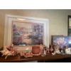 Image 4 : 2 Prints With Collectables And Lamp 