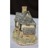 Image 2 : Hand Carving 'Hogs Head Beer House' By David Winter 
