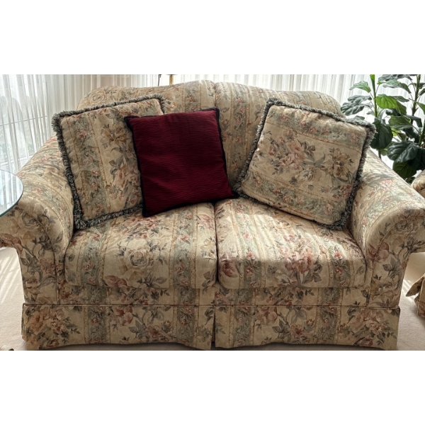 Hudson Bay's Floral Loveseat w/cushions  66"w x 39"d x 36"tall