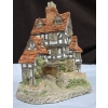 Image 8 : Hand Carved 'Squires Hall' By David Winter