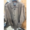 Image 3 : Five Men's and Women's Jackets with White Coat Tree