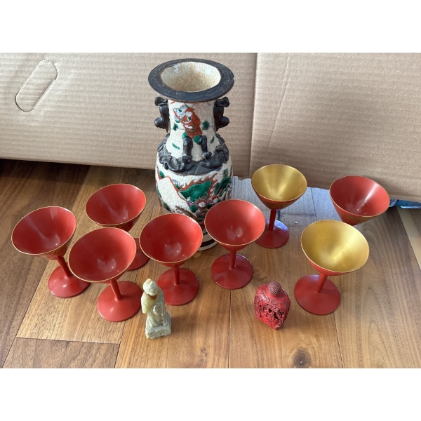 Chinese Porcelain Vase 10T w/ Hand Painted Battle Scene & Party Stemware 