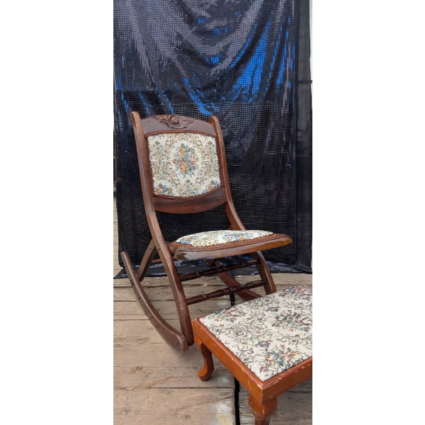 1917 Foldable Wooden Rocking Chair and Foot Table Set