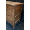 Image 4 : Vintage Dresser (Top Knobs Missing) - 34W, 17D, 32T 