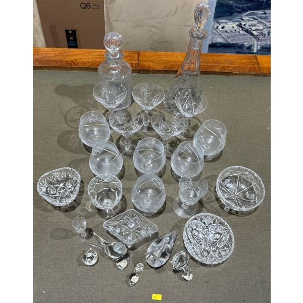 Set of Crystal Glassware and Other Glass, Including Little Glass Animal Figurines 