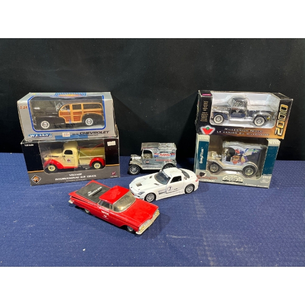 Collection of 1/24 Scale Die casts 