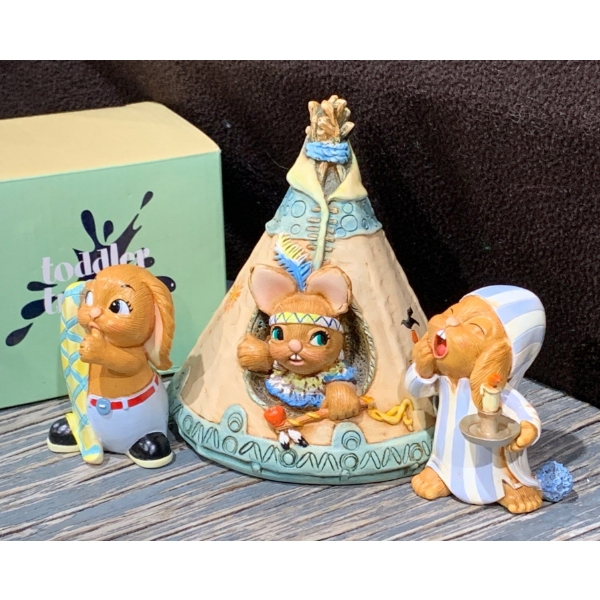 Pen Delfin Figures -  'Blankey', 'Wee Willie' & 'Little Brave' (6T) 