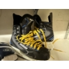 Image 3 : Easton Hockey Gloves And Bauer 10R Skates