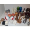 Image 2 : Assorted Vintage Salt and Pepper Shakers and a Few Other Trinkets 