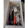 Image 5 : Cuisinart Food Processor with Accessories and Miscellaneous Kitchen UtensilsÂ 