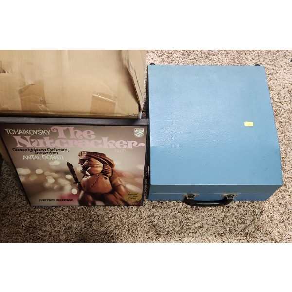 Vintage Coronado Swinger 1 Model 304 Record Player and Assorted Records (Classical and More!) 