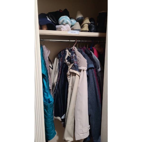 Contents of Closet, Women's Coats Sz L-XXL