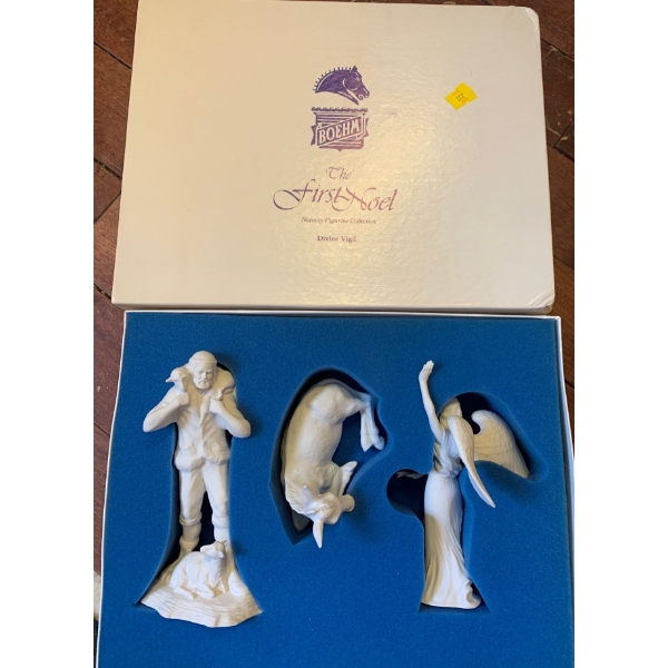 Boehm The First Noel Nativity Figurine Collection 'Divine Vigil' 