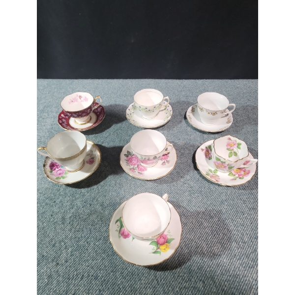 Royal Vale Bone China Teacup Set With Floral Design 
